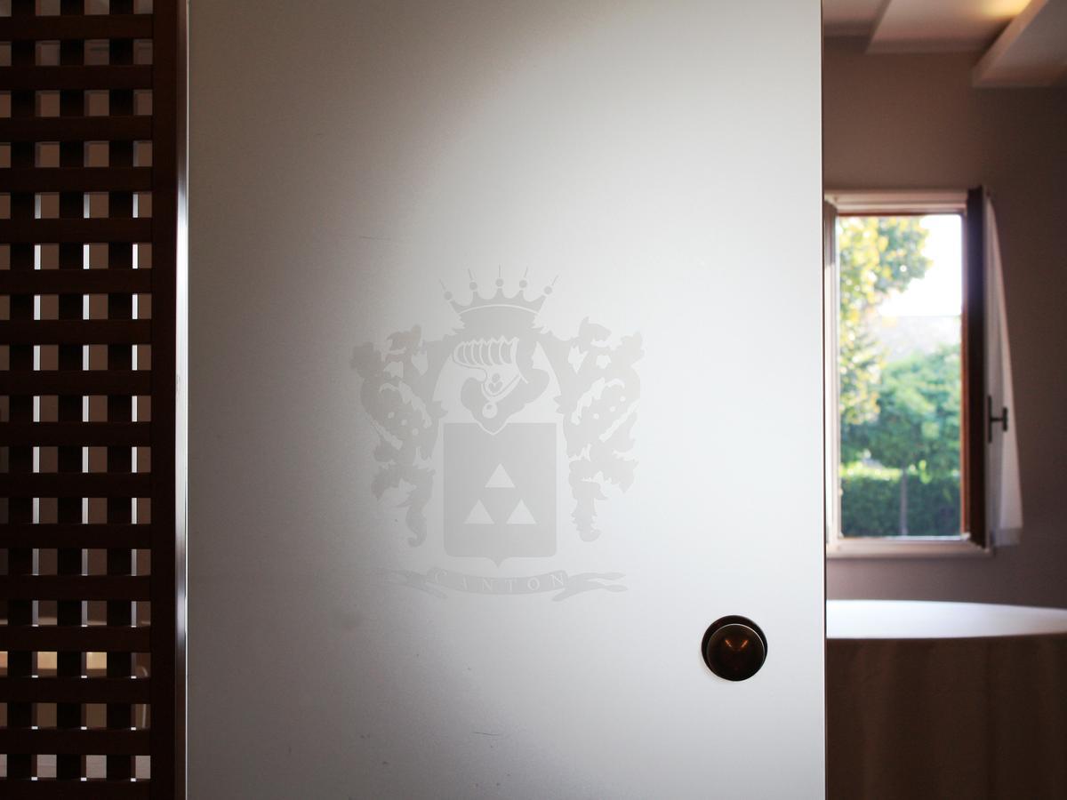 Hotel La Primula San Quirino エクステリア 写真
